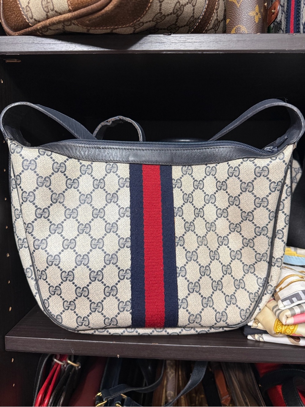 Vintage Gucci | Navy Sherry Crescent Shoulder Bag - Picture 5 of 6
